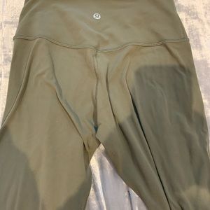 Align pant 25” in sage green